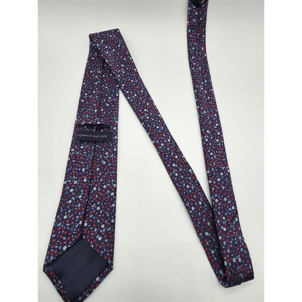 Tommy Hilfiger Polyester Floral Red White Blue Tie 58